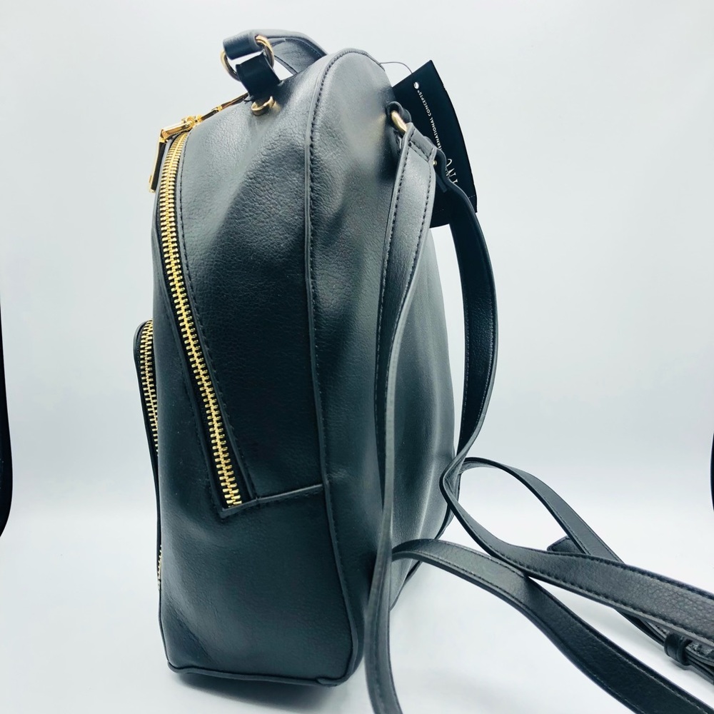 Inc Backpack! - image 4